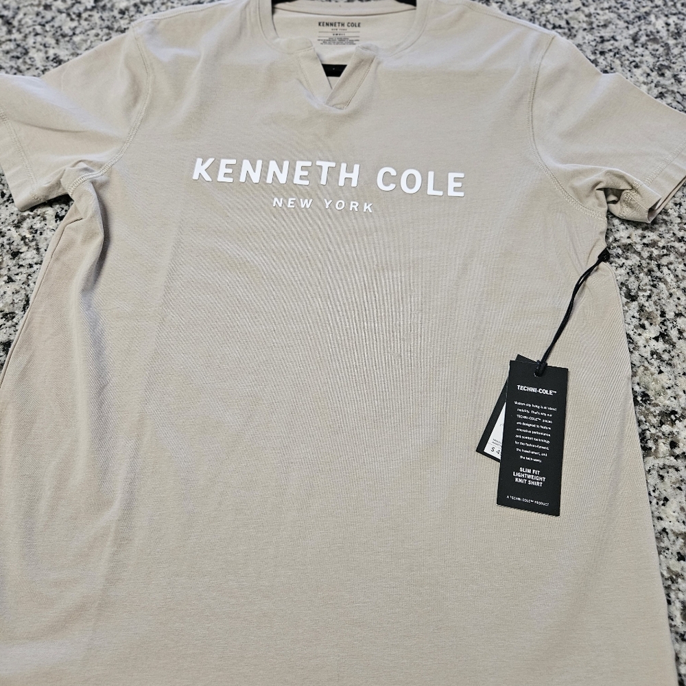 Kenneth Cole Graphic Tee NWT
